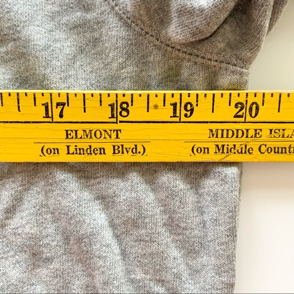 🌸New🌸 Victoria’s Secret ANGEL Hooded Sweatshirt Top Size Large Gray NWT - Picture 10 of 12